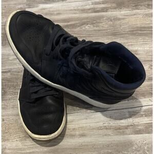 Size 11 - Air Jordan 1 Retro Mid Nouveau